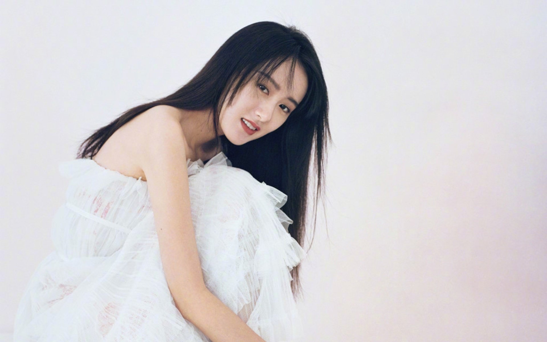 爱游戏体育（AYX）官方APP下载-冰面不滑？瑞士前锋雪地过人三连晃，全场惊叫！，瑞士滑雪国家队