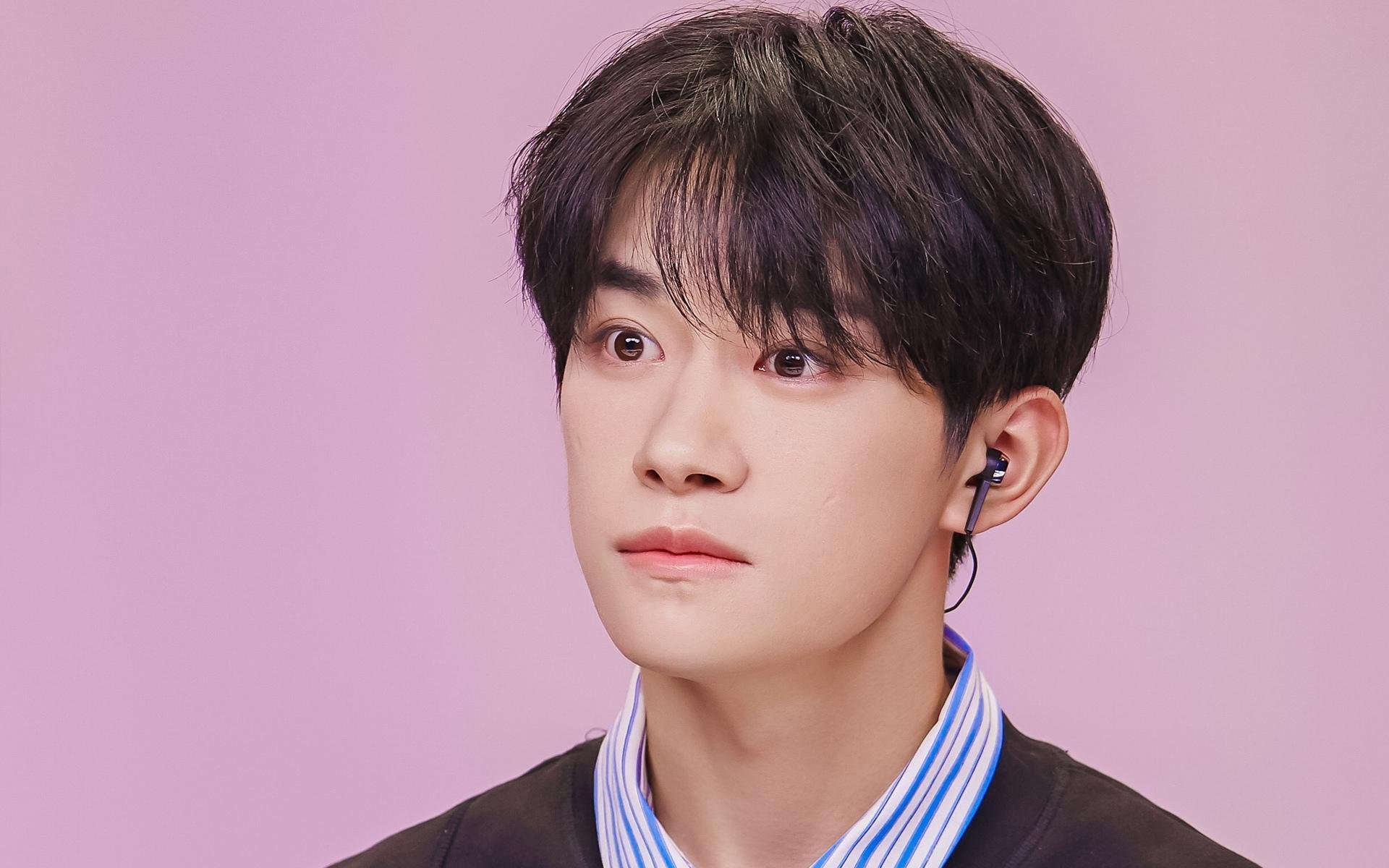 校园足球盛会频频举办,激发青少年的运动兴趣与活力,校园足球开展