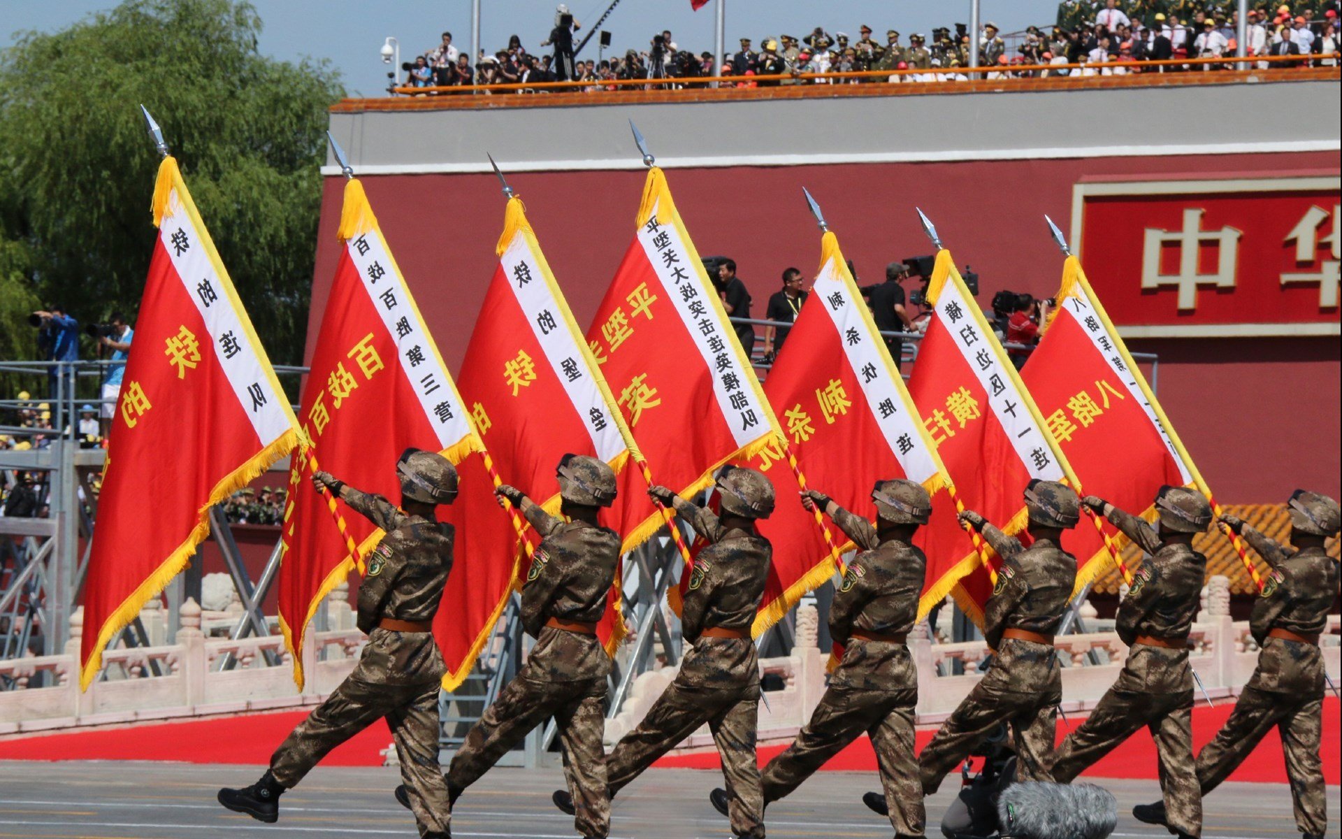 爱游戏-世俱杯“东道主奇迹”：本地球队逆袭强敌赢得首胜