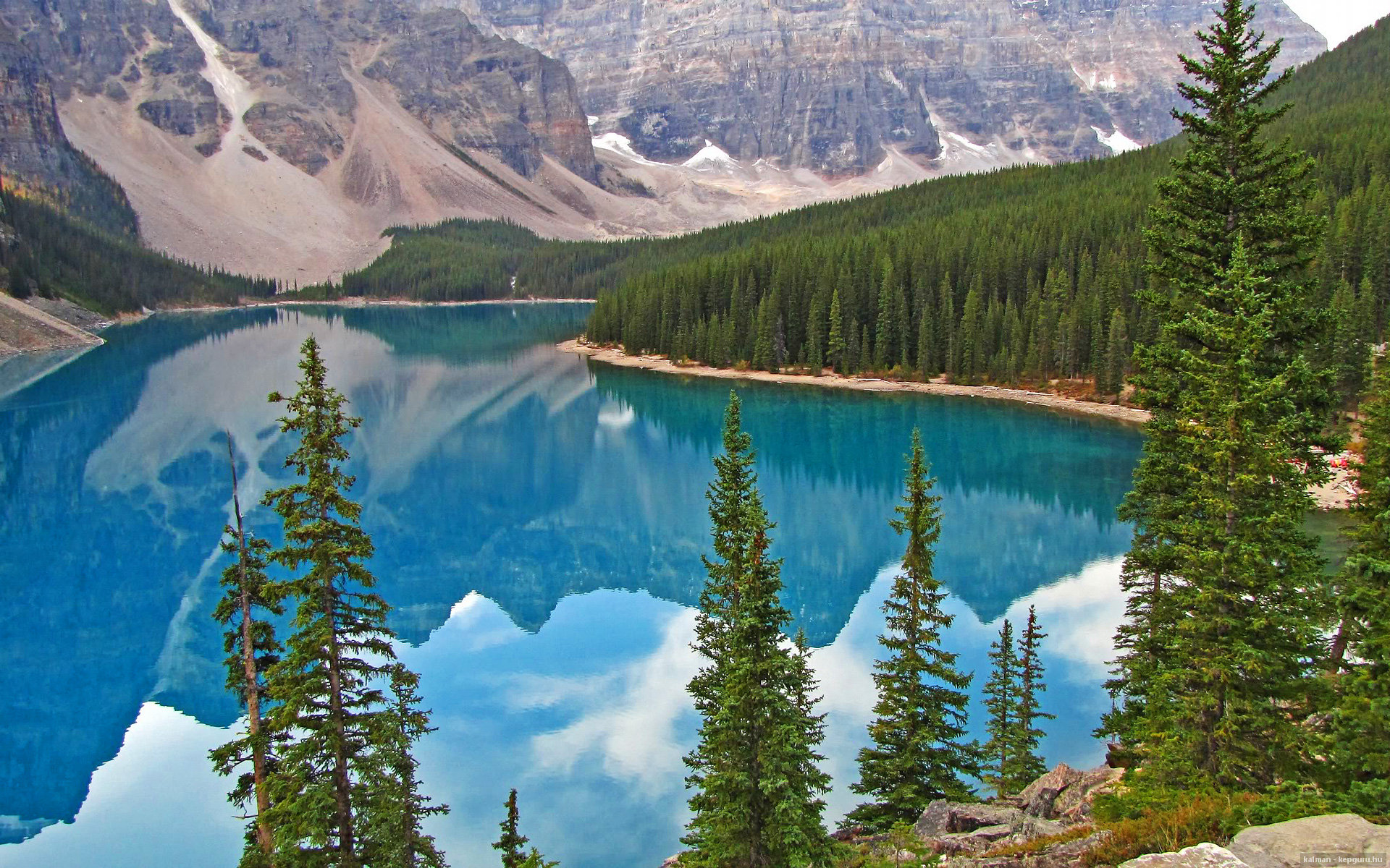 西班牙青年队在欧洲赛场持续表现出色